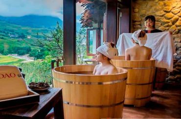 Bồn tắm gỗ ngâm thuốc, thảo dược đem lại công dụng tuyệt vời thế nào?