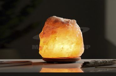 Tăng cường sức đề kháng với đèn đá muối xông tinh dầu