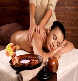 Giường Massage Body – Nội Thất Góp Phần Tăng Doanh Thu Cho Spa Của Bạn