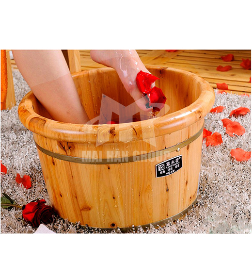 Ngâm chân giúp điều hòa sự lưu thông máu và dịch thể, giảm đau mỏi cơ, êm dịu thần kinh, chống stress, giúp ngủ ngon