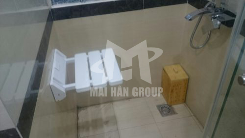Ghế treo tường dùng trong phòng xông hơi ướt