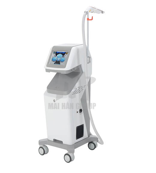 Bạn nên đầu tư thêm những thiết bị khác như máy soi da, máy xông hơi mặt, máy ánh sáng sinh học, các loại mỹ phẩm, serum…