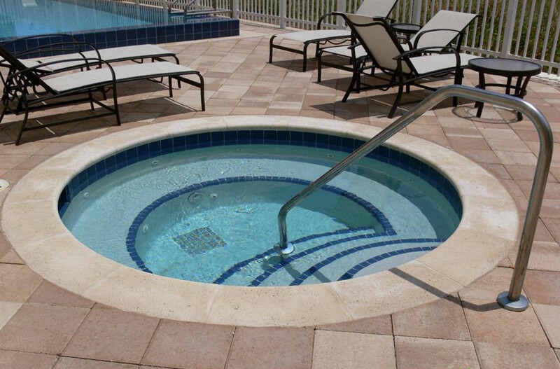 Chất lượng bồn jacuzzi xây vượt trội