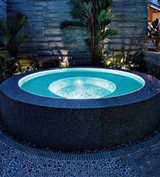 Bồn Jacuzzi xây Mai Hân