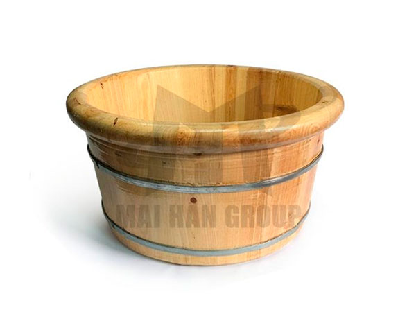 Các gia đình được khuyên nên sử dụng chậu ngâm chân được làm từ gỗ.