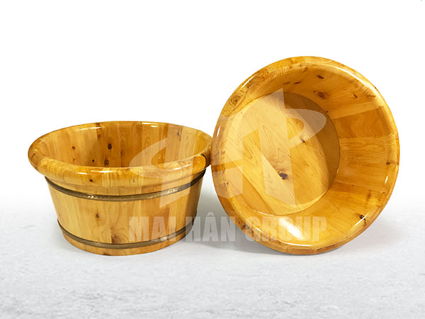 Chậu ngâm chân gỗ chuyên dụng tại spa Chậu ngâm chân gỗ chuyên dụng tại spa