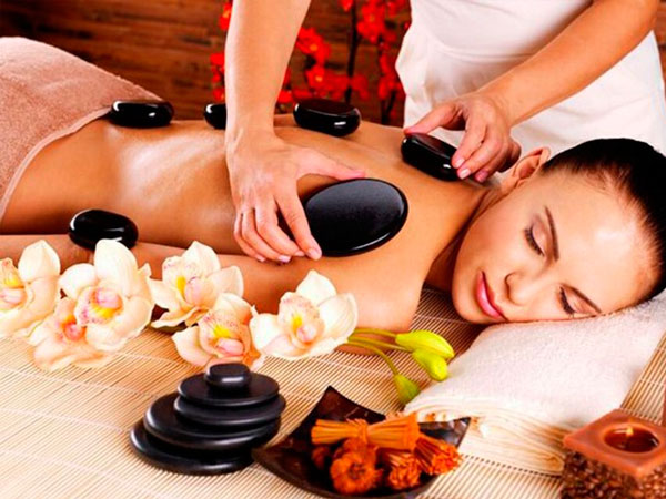 Đá Nóng Massage là Gì? Công Dụng Diệu Kỳ Của Đá Nóng Massage