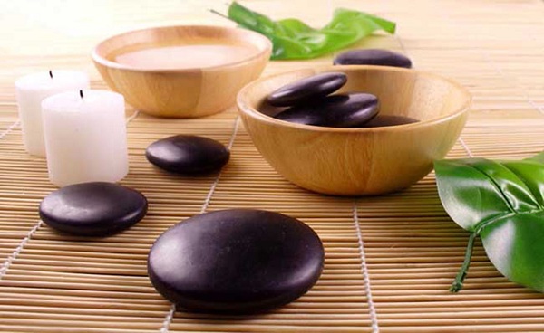 Đá massage tròn trung thích hợp cho các home spa Đá massage tròn trung thích hợp cho các home spa