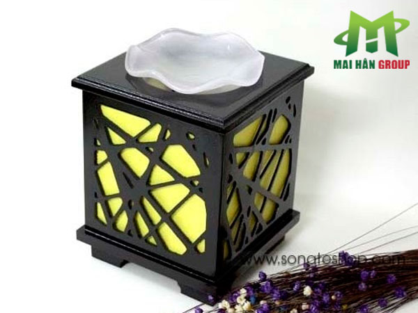 Đèn xông tinh dầu gỗ mẫu 1