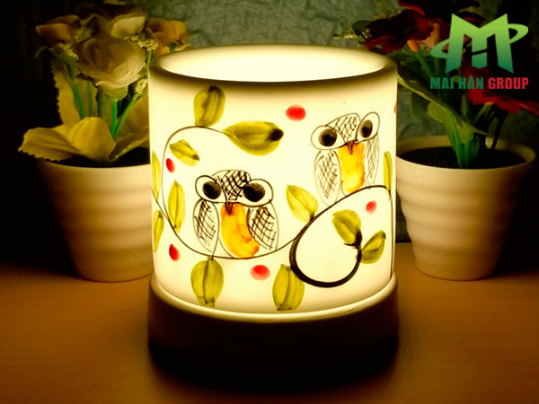 Đèn xông tinh dầu khuếch tán hương thơm làm sạch không khí