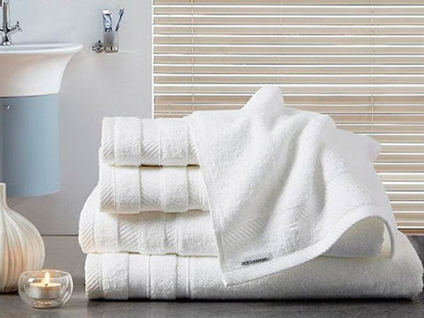 Khăn spa dùng cho các trung tâm spa, resort, thẩm mỹ viện Khăn spa dùng cho các trung tâm spa, resort, thẩm mỹ viện