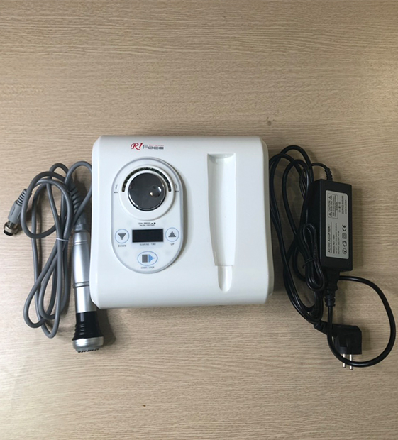 Máy nâng cơ và xóa nhăn RF mini