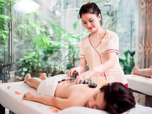 Massage body là phương pháp thư giãn, hồi phục sức khỏe rất được ưa chuộng Massage body là phương pháp thư giãn, hồi phục sức khỏe rất được ưa chuộng