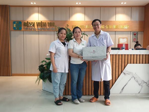 Mai Hân Group hoàn tất bàn giao máy ép xung năng lượng cho Khoa phục hồi chức năng - Bệnh nghề nghiệp tại Bệnh viện 199 Đà Nẵng Mai Hân Group hoàn tất bàn giao máy ép xung năng lượng cho Khoa phục hồi chức năng - Bệnh nghề nghiệp tại Bệnh viện 199 Đà Nẵng